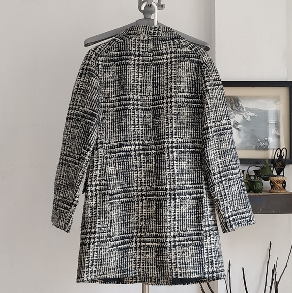 Zara Coat - Picture 10 of 10